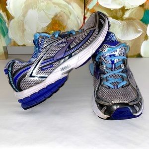 Brooks Ravenna 3 Sneakers